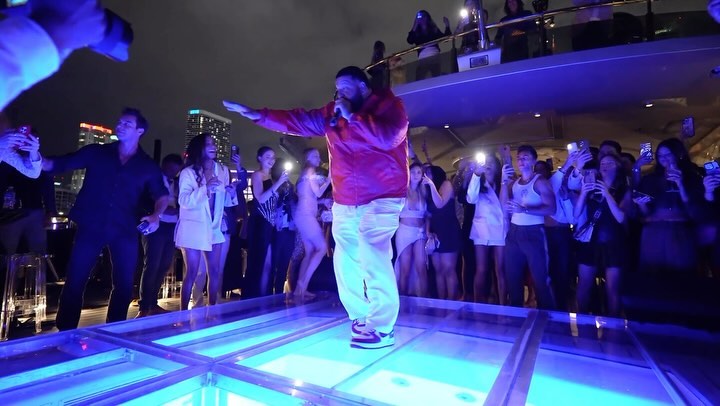 Congrats to our client @baindemer.usa on their launch during Art Basel. We recently shot their new spring/summer brand campaign which we will be sharing soon! 

In the meantime check out our recap for @hauteliving featuring a live performance by @djkhaled 🔥

Production @vrtu / @ryanhattaway 
Shot & edited by @mikerusselll